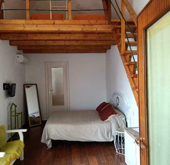 اتاق استاندارد چهار تخته, B&b Pompeilog