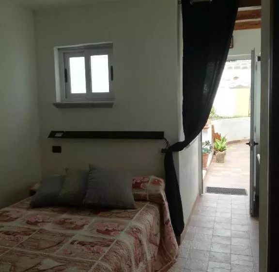 اتاق اکونومی, B&b Pompeilog