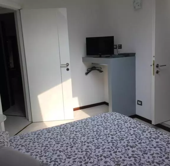 エコノミールーム, Bella Vita Guesthouse  Parcheggio Privato Interno