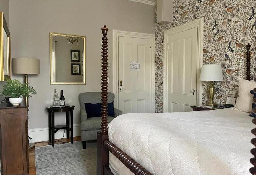 غرفة إقتصادية, Mccall House Boutique