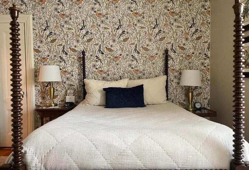 غرفة إقتصادية, Mccall House Boutique