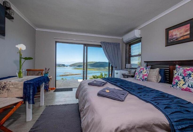Suite with lake view, Paradise Found