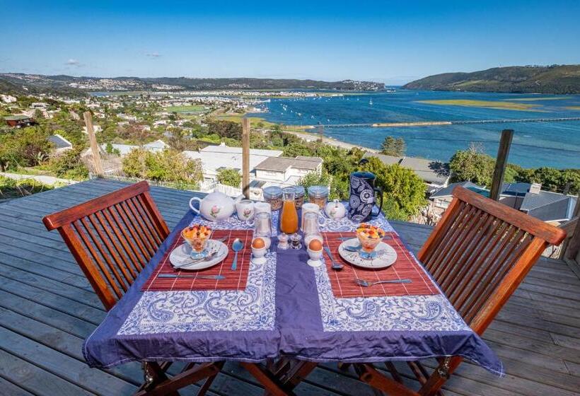 Suite with lake view, Paradise Found