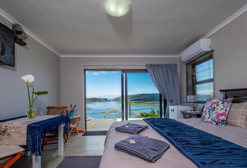 Suite with lake view, Paradise Found