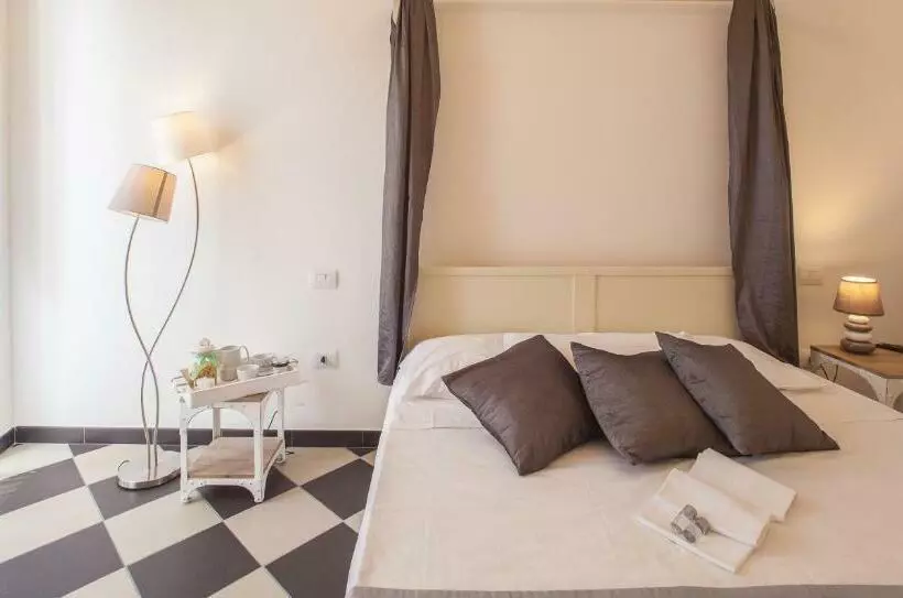 اتاق استاندارد, Manì Rooms