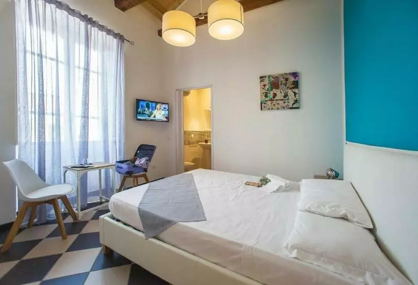 اتاق اکونومی, Manì Rooms