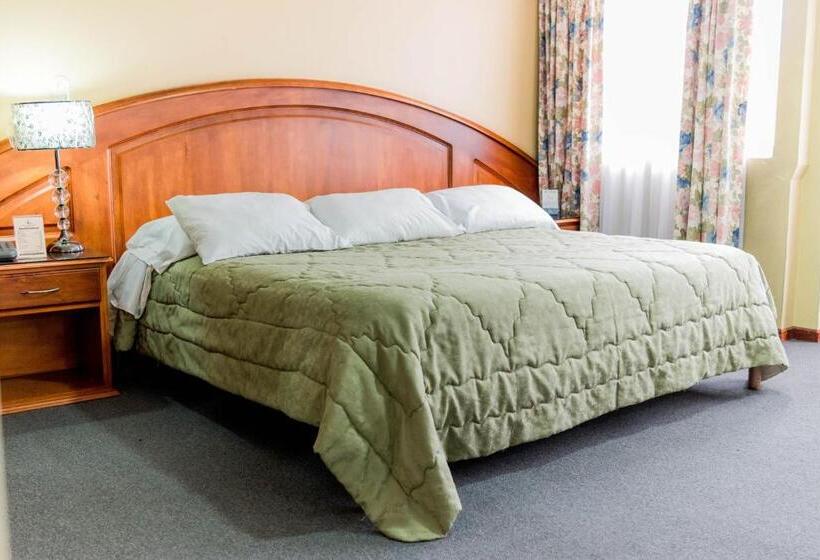 سوییت اجرایی, Grand Hotel Loja