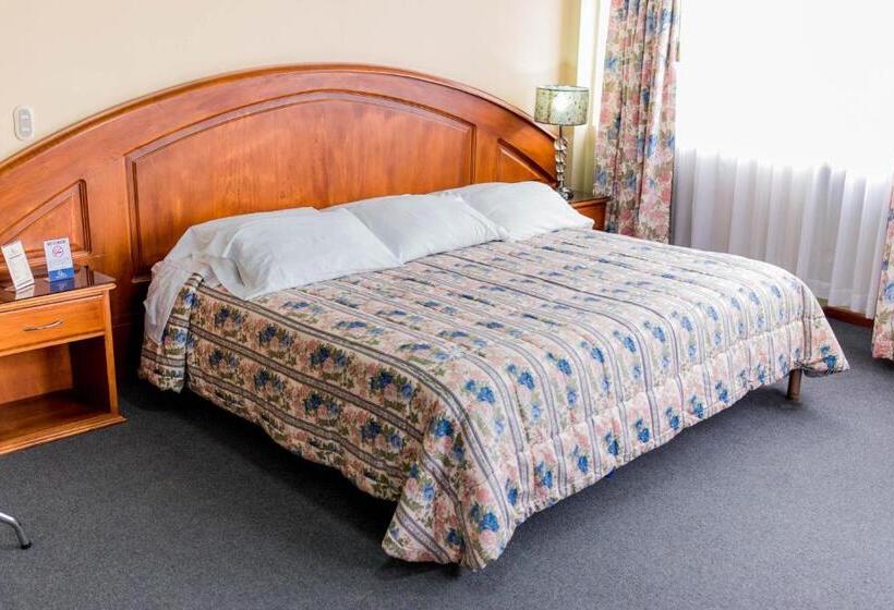 سوییت اجرایی, Grand Hotel Loja