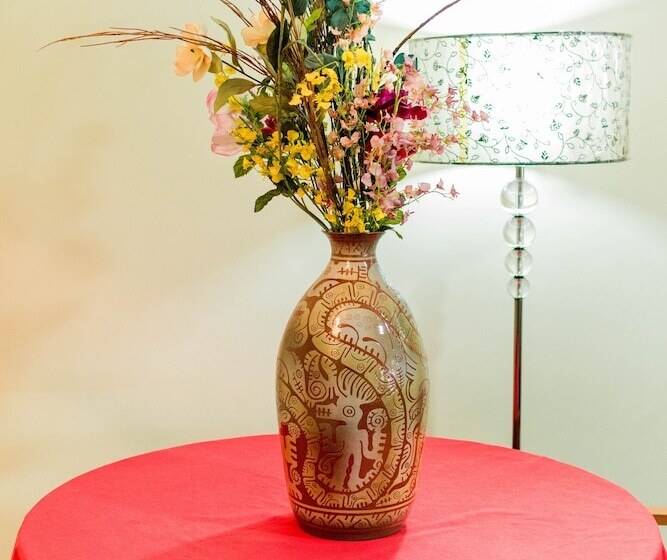 سوییت جونیور, Grand Hotel Loja