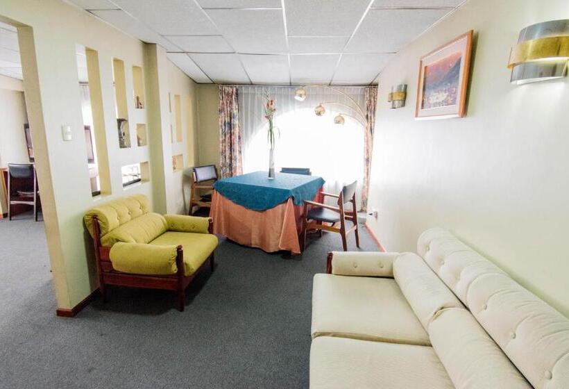 سوییت اجرایی, Grand Hotel Loja