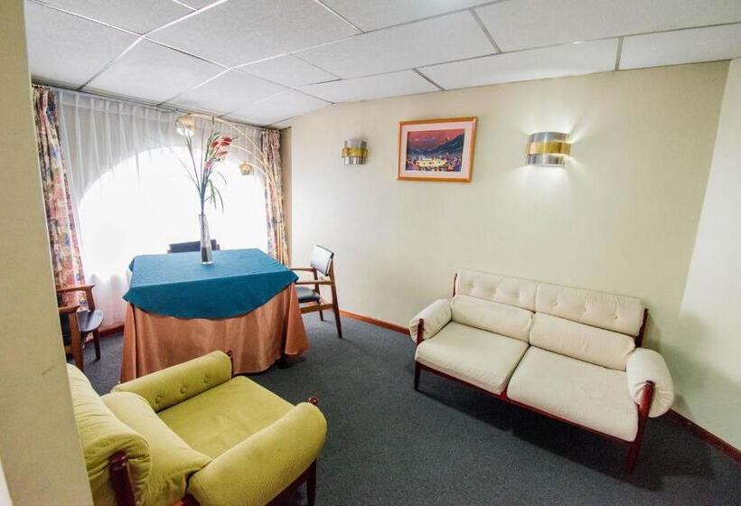 سوییت اجرایی, Grand Hotel Loja