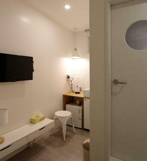 スタンダードシングルルーム, Hostel Haru