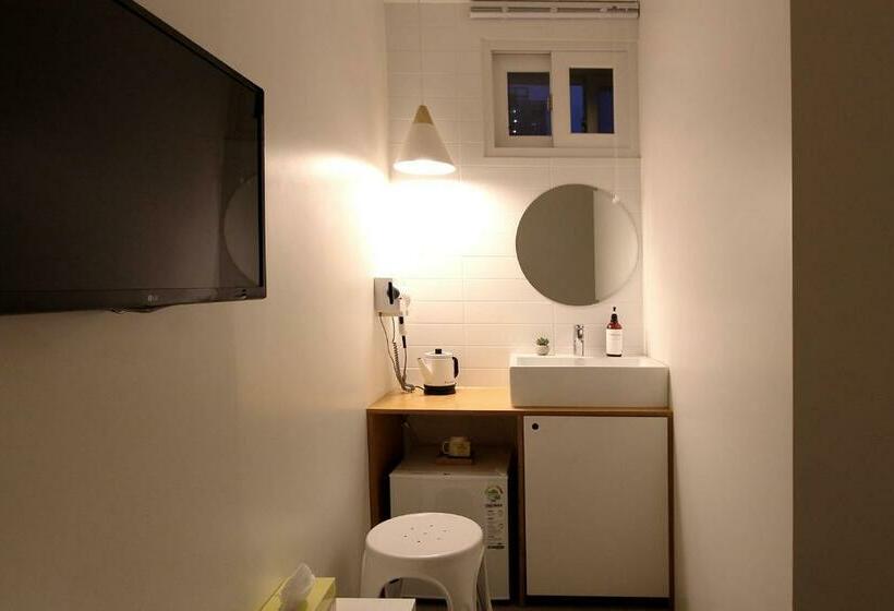 スタンダードシングルルーム, Hostel Haru