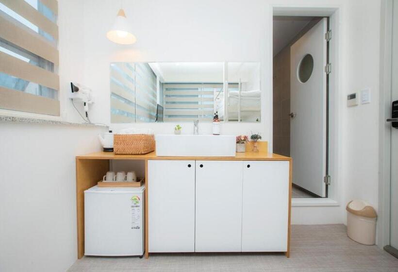 スタンダードトリプルルーム, Hostel Haru