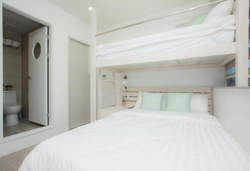 スタンダードトリプルルーム, Hostel Haru