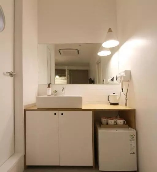 اتاق سوپریور خانوادگی, Hostel Haru