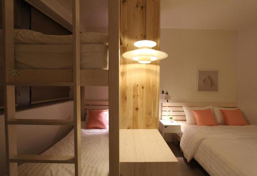 スーペリアファミリールーム, Hostel Haru