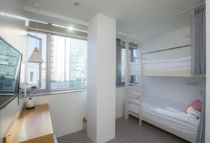 ２段ベッド付きスタンダードルーム, Hostel Haru