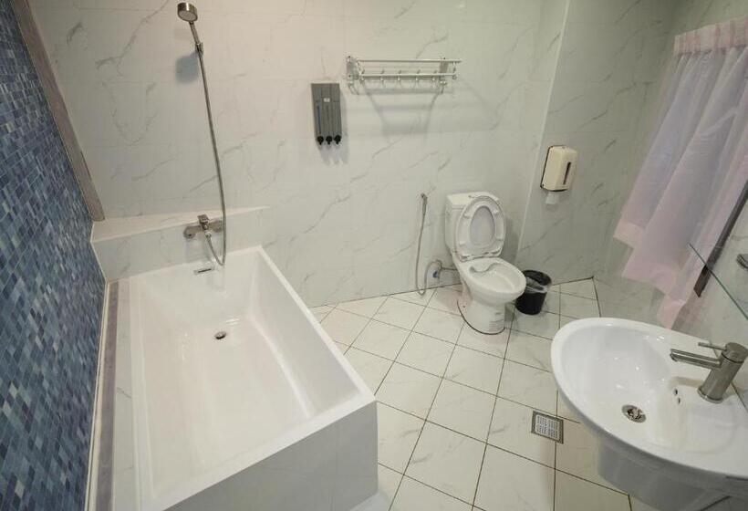 اتاق استاندارد چهار تخته, 合悅都會商旅 Heyue