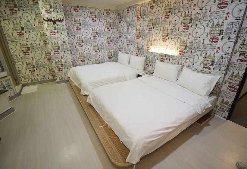 اتاق استاندارد چهار تخته, 合悅都會商旅 Heyue