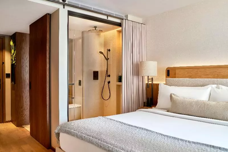 اتاق لوکس, Citra Inn International
