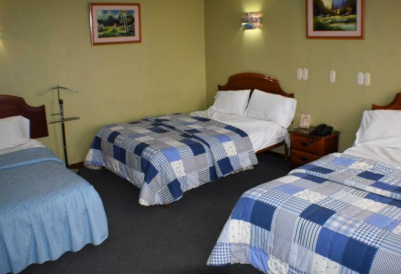 اتاق استاندارد سه نفره, Grand Hotel Loja