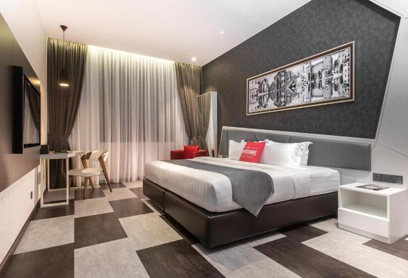 استودیوی استاندارد, Iconic Hotel Penang