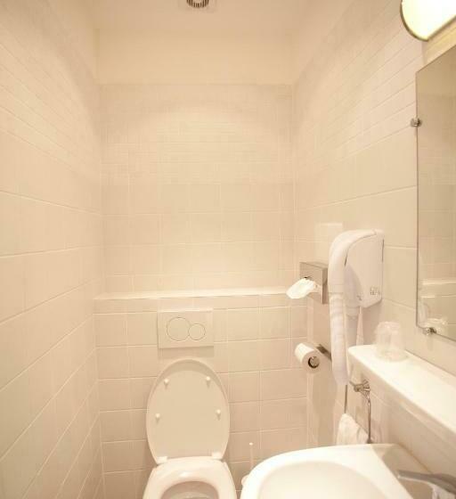 スタンダードルーム, Nadaud