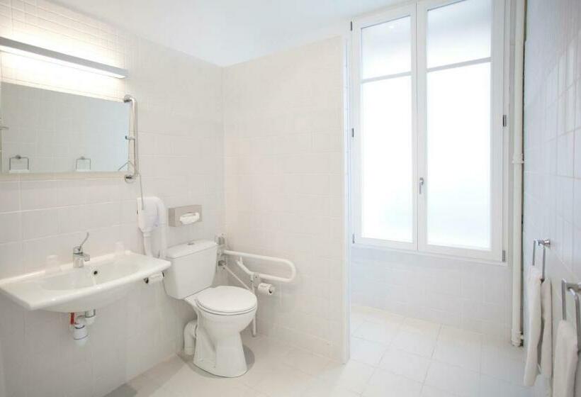 スタンダードルーム, Nadaud