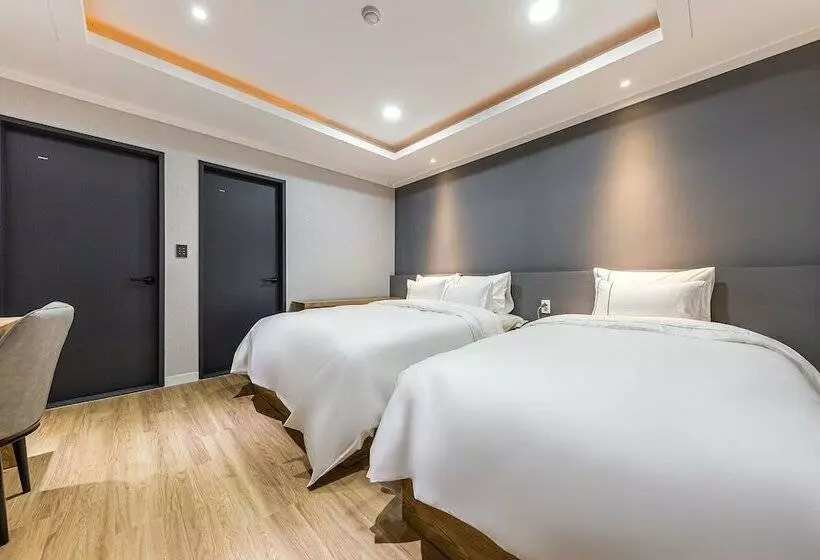 Standard-huone, Primo Daejeon