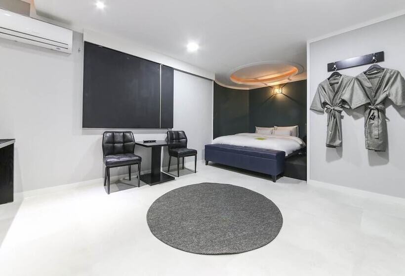 חדר דלוקס, Primo Daejeon