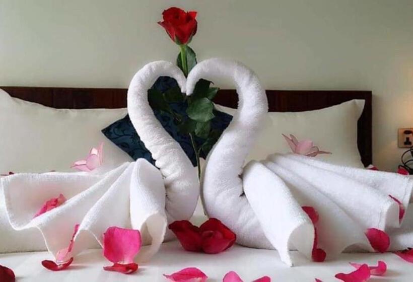 اتاق لوکس با بالکن, Sam So Boutique Villa