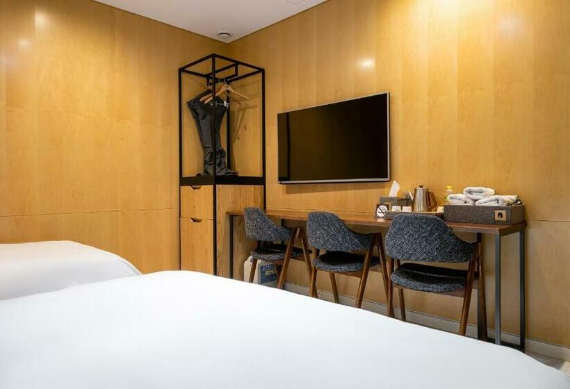 Семейный Номер Deluxe, The Designers Kondae