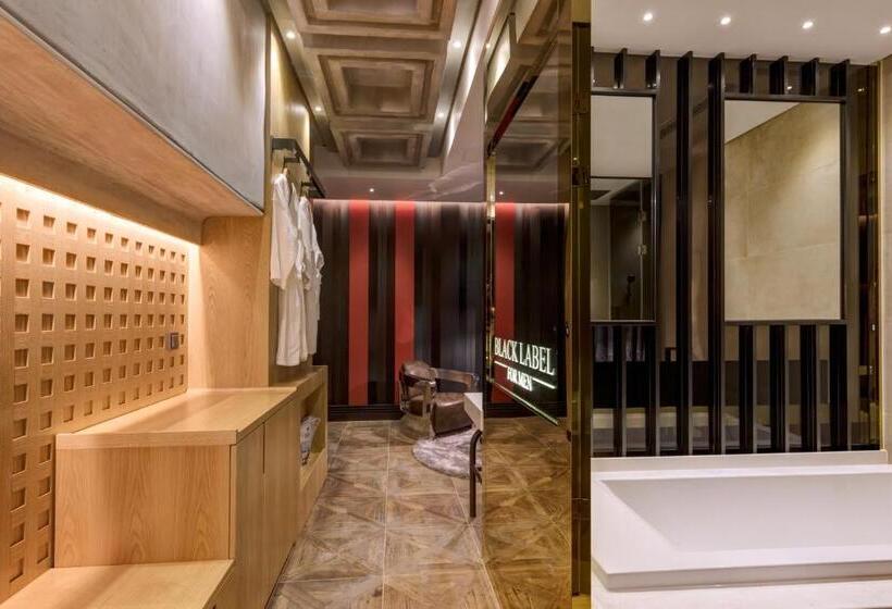 스위트, The Designers Kondae