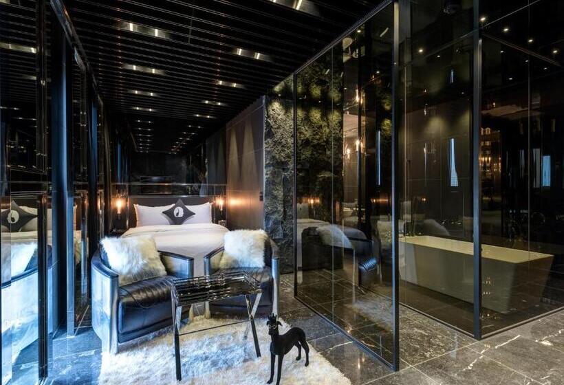 Люкс, The Designers Kondae