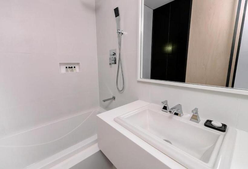 디럭스 룸, The Designers Kondae