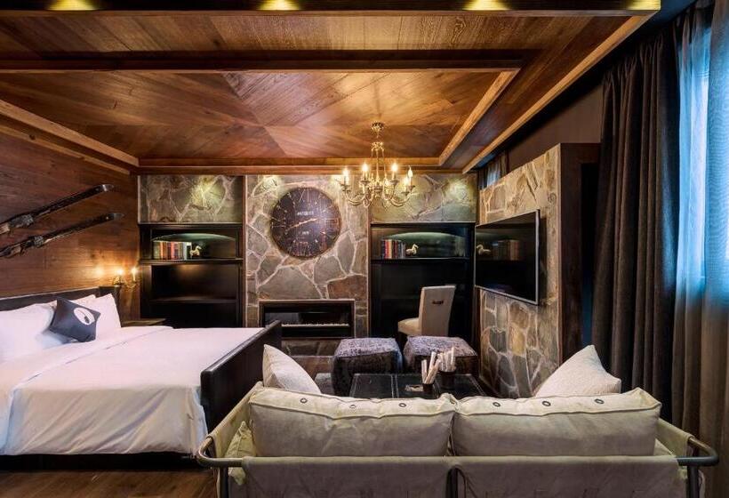 스위트, The Designers Kondae