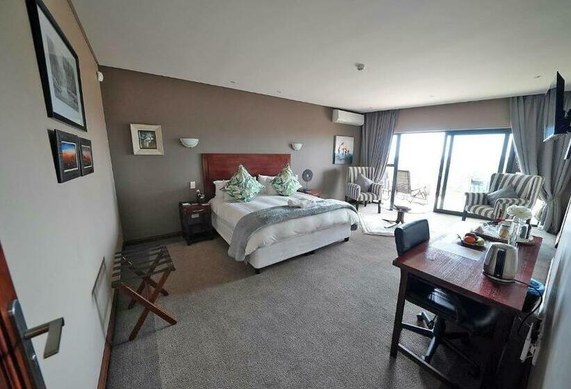 اتاق لوکس با بالکن, Over The Moon Guesthouse