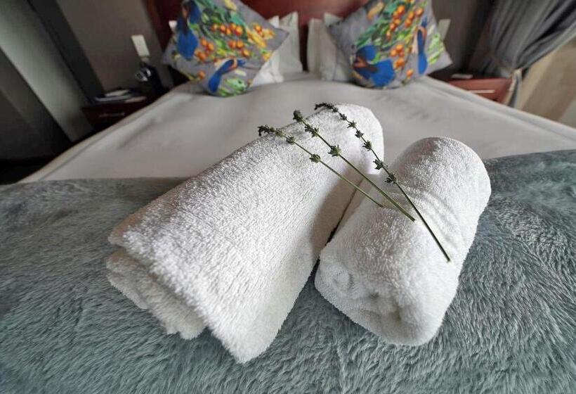 Номер Deluxe с Балконом, Over The Moon Guesthouse