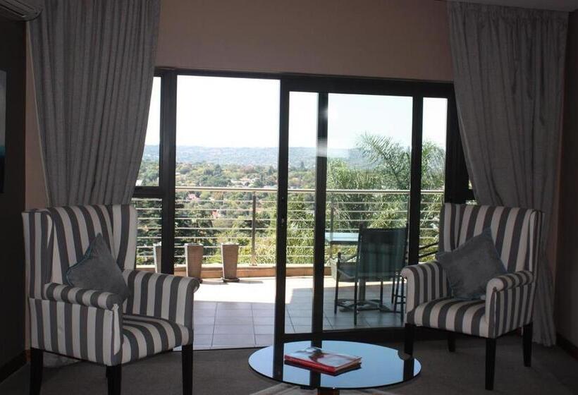 Номер Deluxe с Балконом, Over The Moon Guesthouse