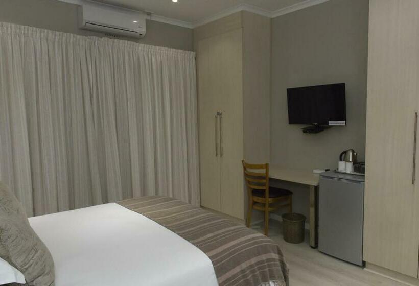 חדר דלוקס מיטת קווין, The Suburban Guest House