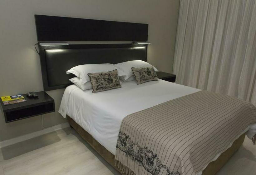 Номер Deluxe Кровать Куин, The Suburban Guest House