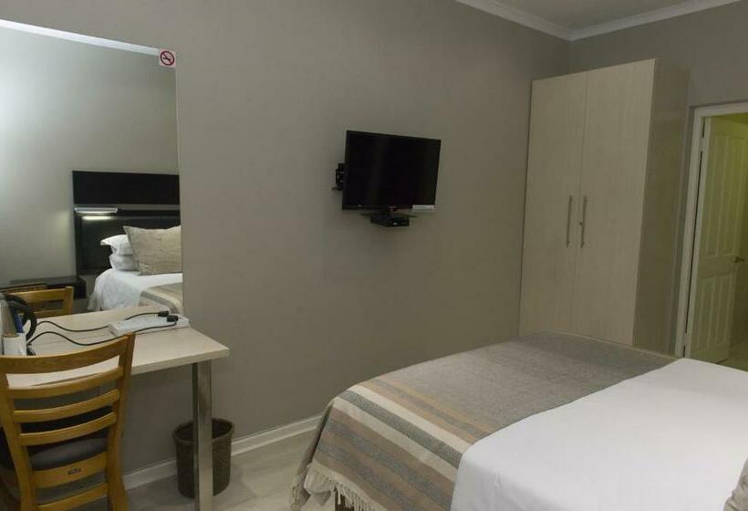 חדר דלוקס מיטת קווין, The Suburban Guest House