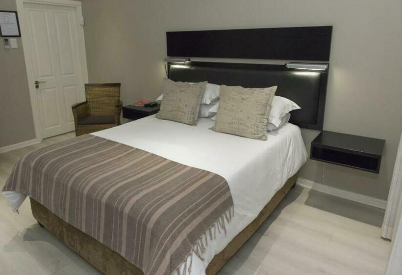 חדר דלוקס מיטת קווין, The Suburban Guest House