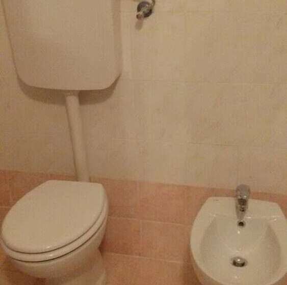 バス共有のスタンダードルーム, Vacation Venice Rooms