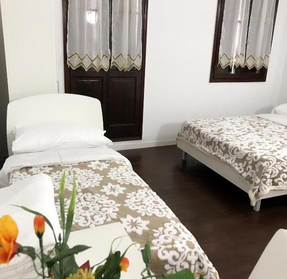 スタンダードトリプルルーム, Vacation Venice Rooms