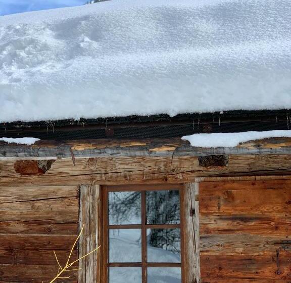 غرفة قياسية, Chalet 1864