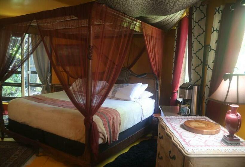 סוויטה משפחתית, Ma'ukele Lodge