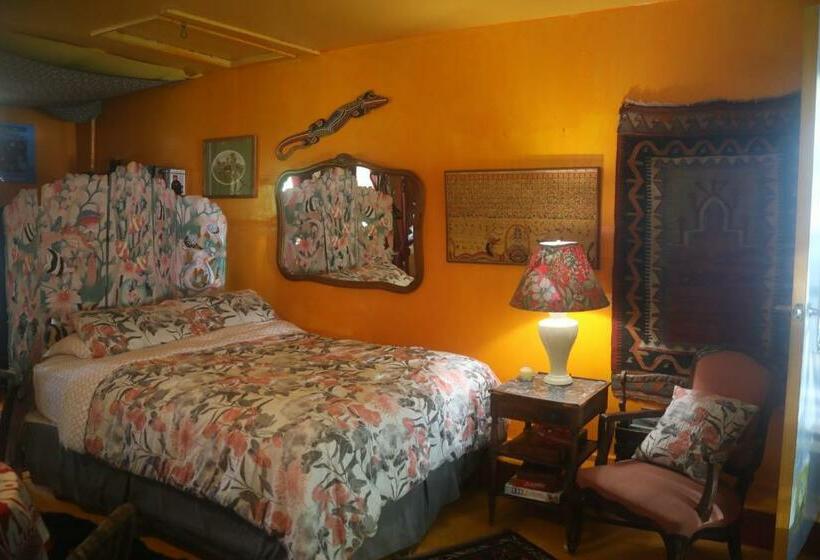 סוויטה משפחתית, Ma'ukele Lodge