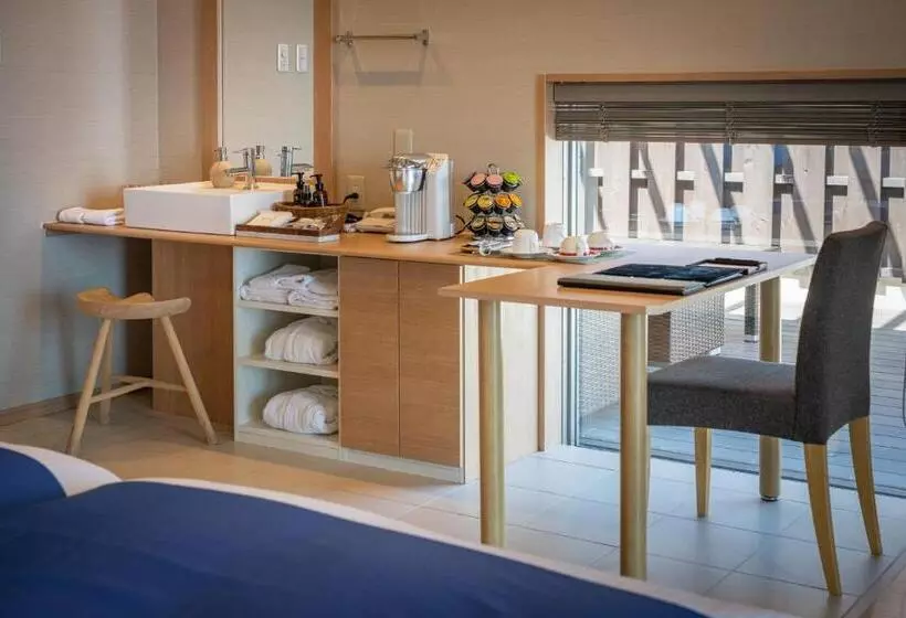 سوییت سوپریور, Auberge Fontaine Bleau Atami